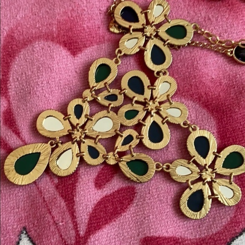 Necklace - Picture 2 of 2